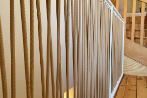 Garde corps corde vu de détail corde et ensemble acier peint blanc